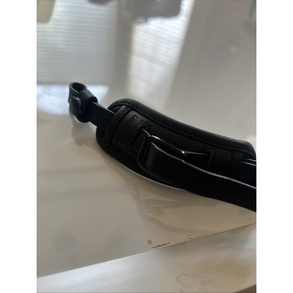 TILTA TA-RAH-WS Right Hand Wrist Strap for LUMIX GH7, New, Durable, Adjustable - Picture 3 of 5